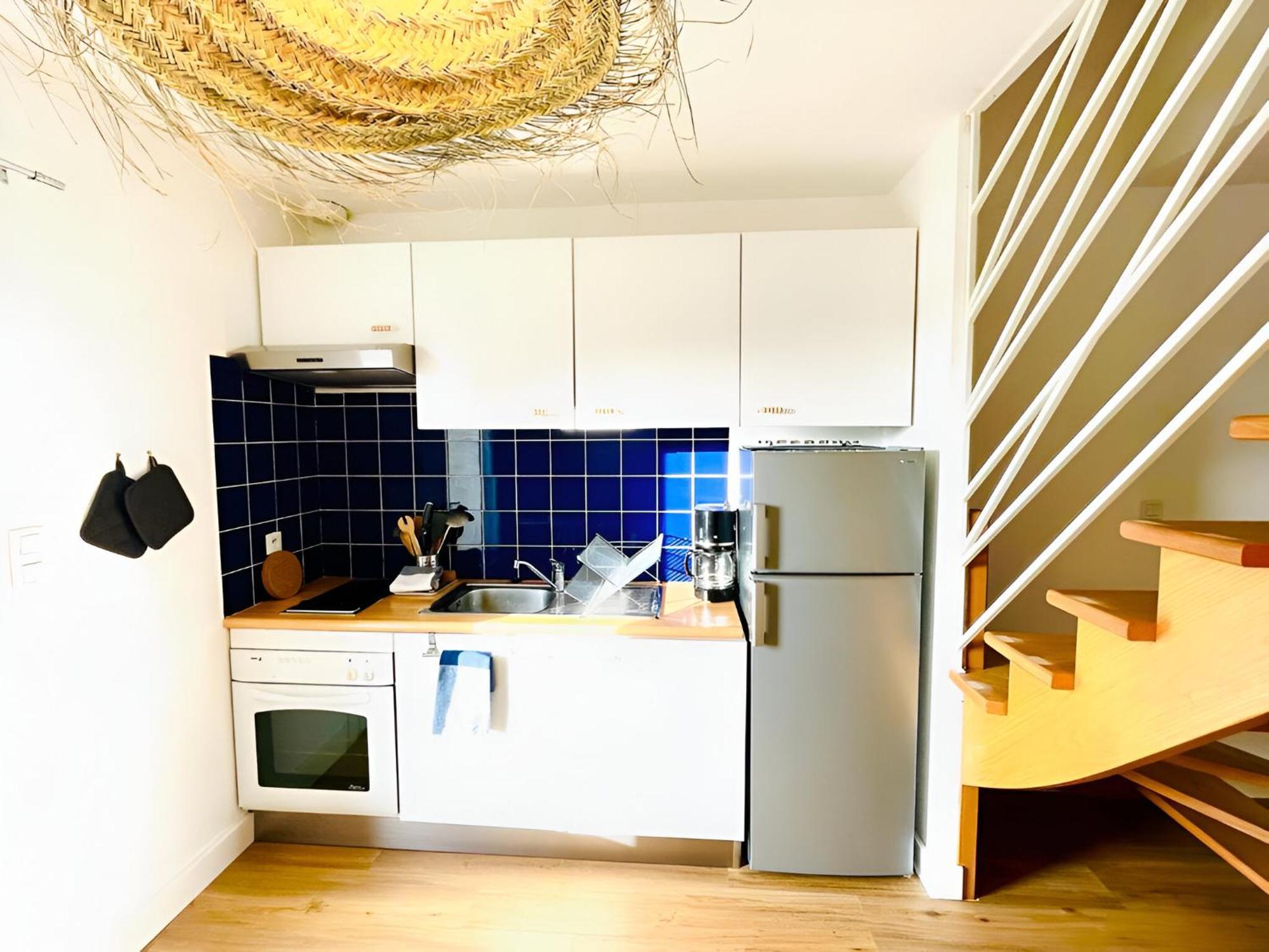 Bord De Mer, Maison Paisible Et Renovee A Penvins 萨尔佐 外观 照片