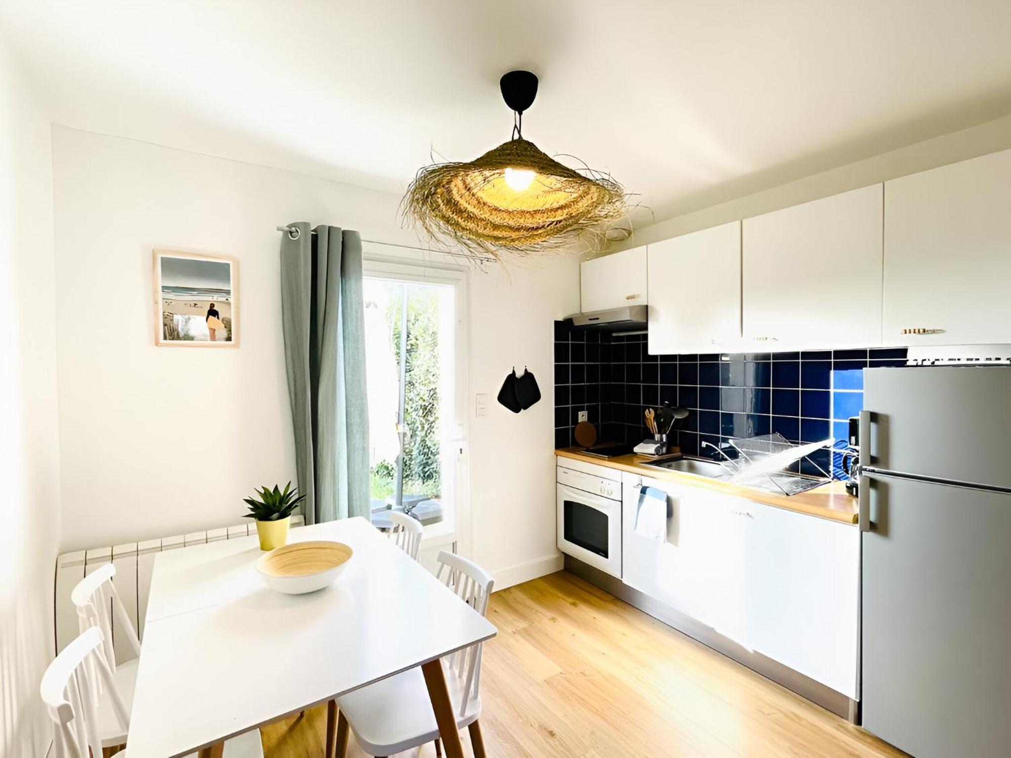 Bord De Mer, Maison Paisible Et Renovee A Penvins 萨尔佐 外观 照片