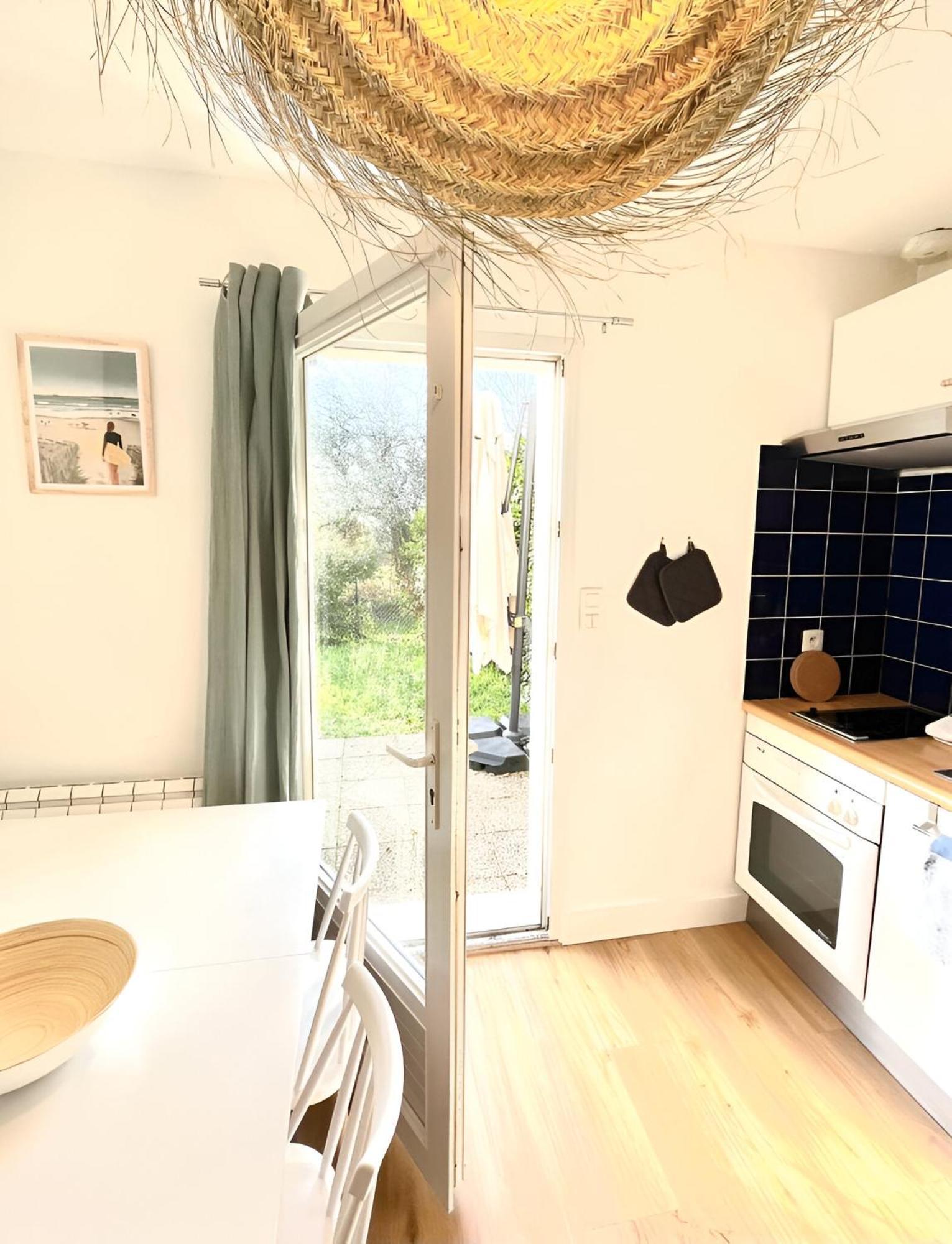 Bord De Mer, Maison Paisible Et Renovee A Penvins 萨尔佐 外观 照片